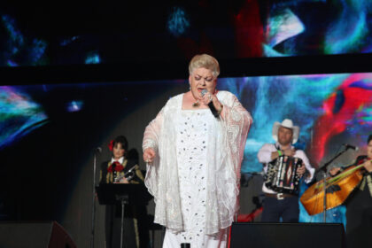 Adios-a-Paquita-la-Del-Barrio-Un-Icono-de-la-Musica-Mexicana