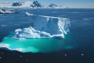 Temen-Que-Iceberg-Gigante-Choque-Con-Isla-Del-Atlantico-Sur