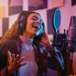 Emilia-Mernes-Denuncia-Misoginia-en-la-Musica