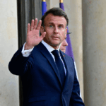 Crisis-en-Francia-Tras-la-Caida-del-Primer-Ministro-Bayrou